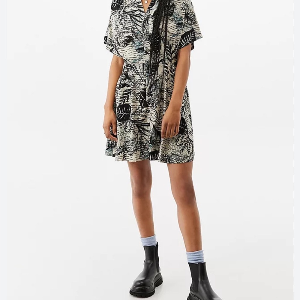 Urban Outfitters Tropical Dress With Pockets Size Medium